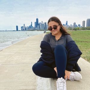 Meet your Posher, Nicole